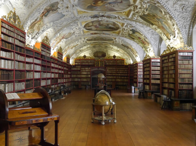 Bibliothèque du monastère de Strahov : la salle de théologie